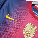 Camisa Barcelona Home 12/13 Retrô - Azul e Vermelha + Patch Campeão Mundial 2011 - Futx Brasil