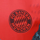 Camisa Bayern de Munique Pré-Jogo 25/26 - Branca e Vermelha My Store