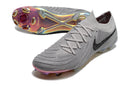 Chuteira Campo Nike Phantom GX 2 Elite FG Prata "Rising Gem Pack" - Futx Brasil